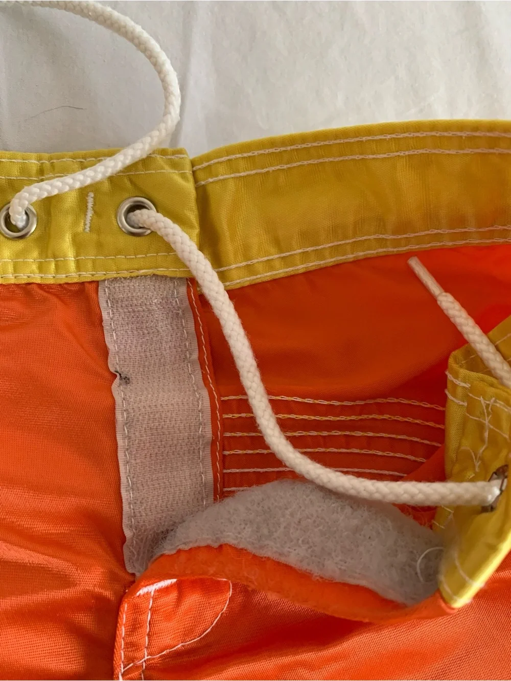 Vintage 70s/80s Kids Sundek Rainbow Board shorts 6/7T